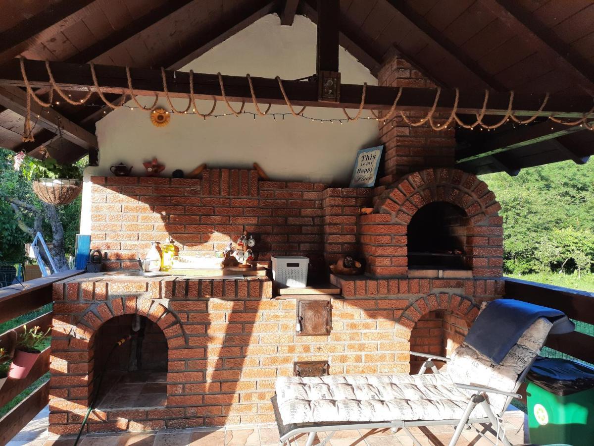 Casa Bunicilor Villa Ciprian Porumbescu Екстериор снимка